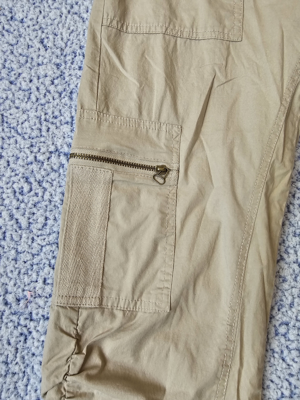 Light Tan Khaki Cargo Joggers - Picture 5 of 9